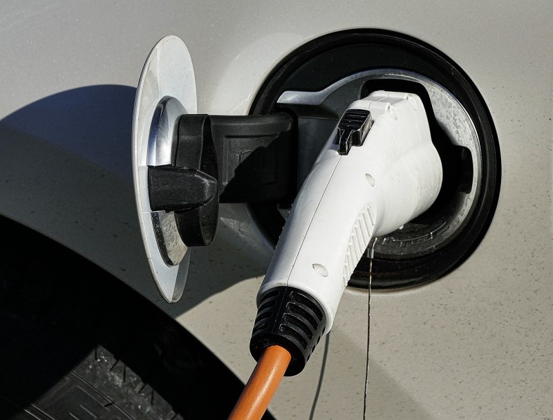 electric-car-2862381_1280