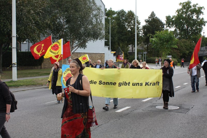 Demo Die Sonne gibt uns Kraft Atom 