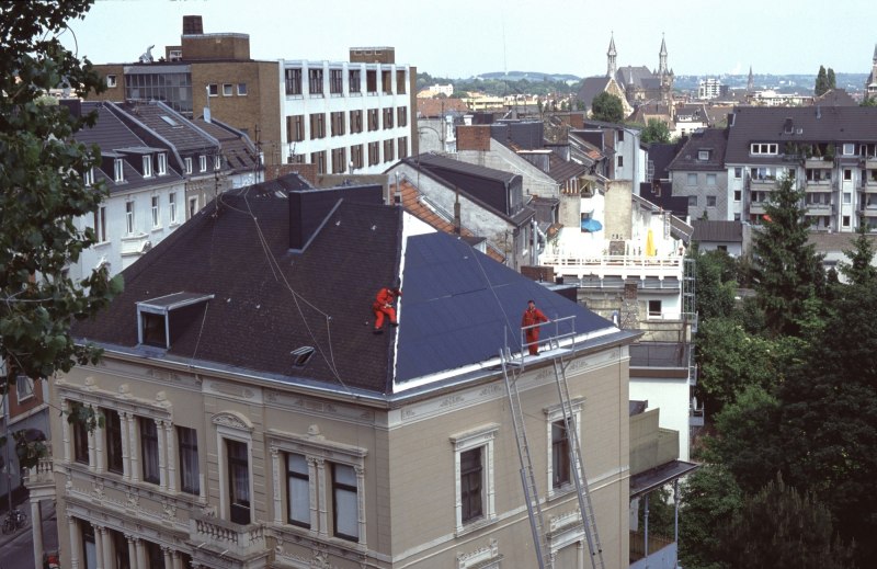 Aachen, Lochnerstraße 29 - PV auf Baudenkmal 1996
